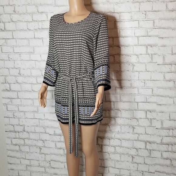 Chic Romper - Picture 6 of 6